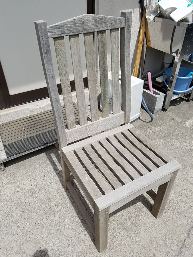 画像：つばめグリル椅子